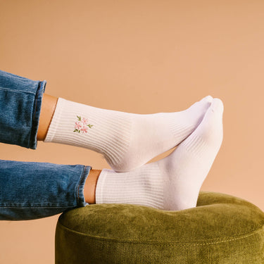 Embroidered Crew Socks-Floral Pink