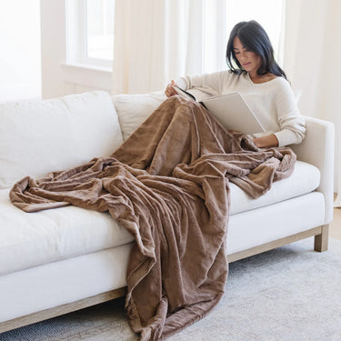 Lush Extra Large Throw by Saranoni