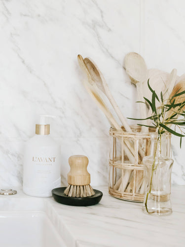 Fresh Linen High Performing Dish Soap by L'AVANT