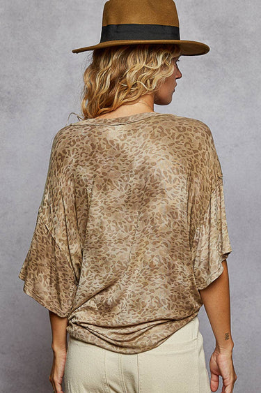 Amalie  V Neck Short Sleeve Leopard Printed Top