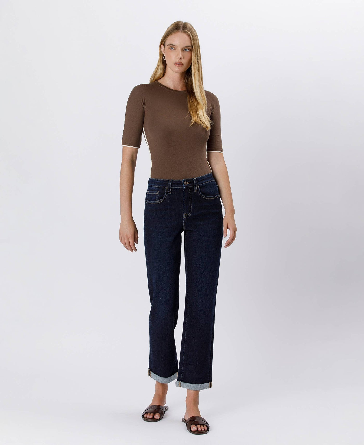 Lola HIGH RISE CUFFED CROP STRAIGHT JEANS