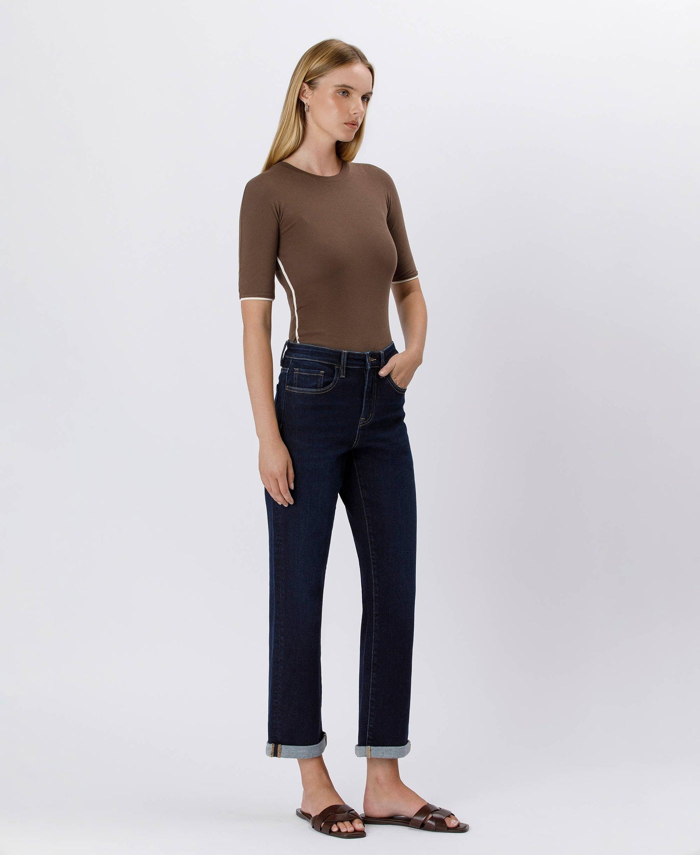 Lola HIGH RISE CUFFED CROP STRAIGHT JEANS