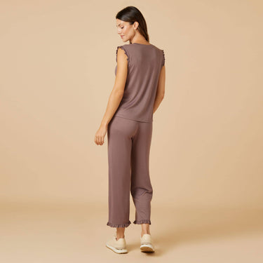Dream Ruffle V-neck with Cropped Pant