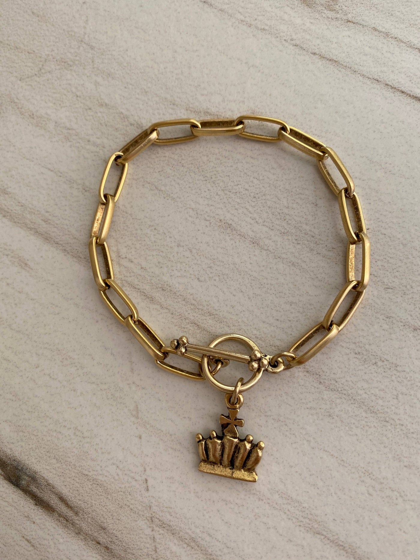 Queen Bracelet: 6.5”